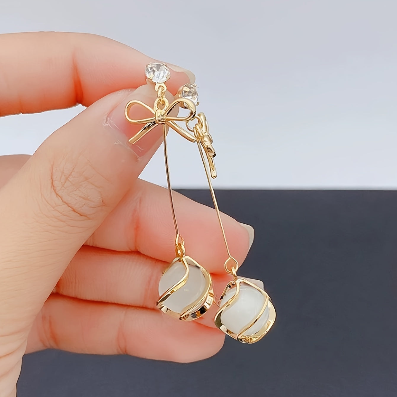 1 Pair Elegant Minimalist Long Earrings with Glass Beads and Bow Design for Women, Stylish Face Shape Accent